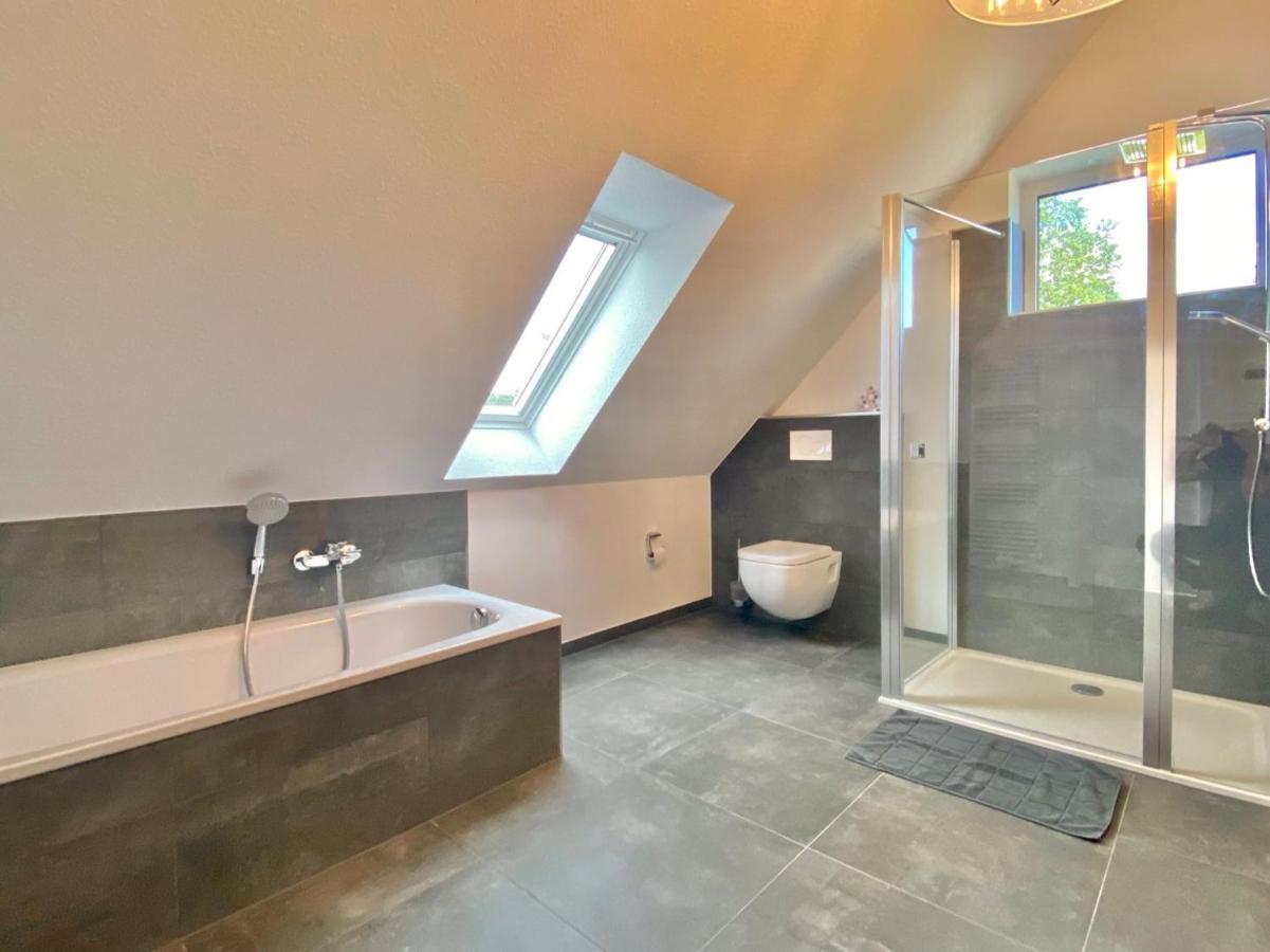 Ferienhaus Moin. Am Harkebruegger See Mit Sauna Barssel  Buitenkant foto